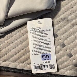 Lululemon pullover